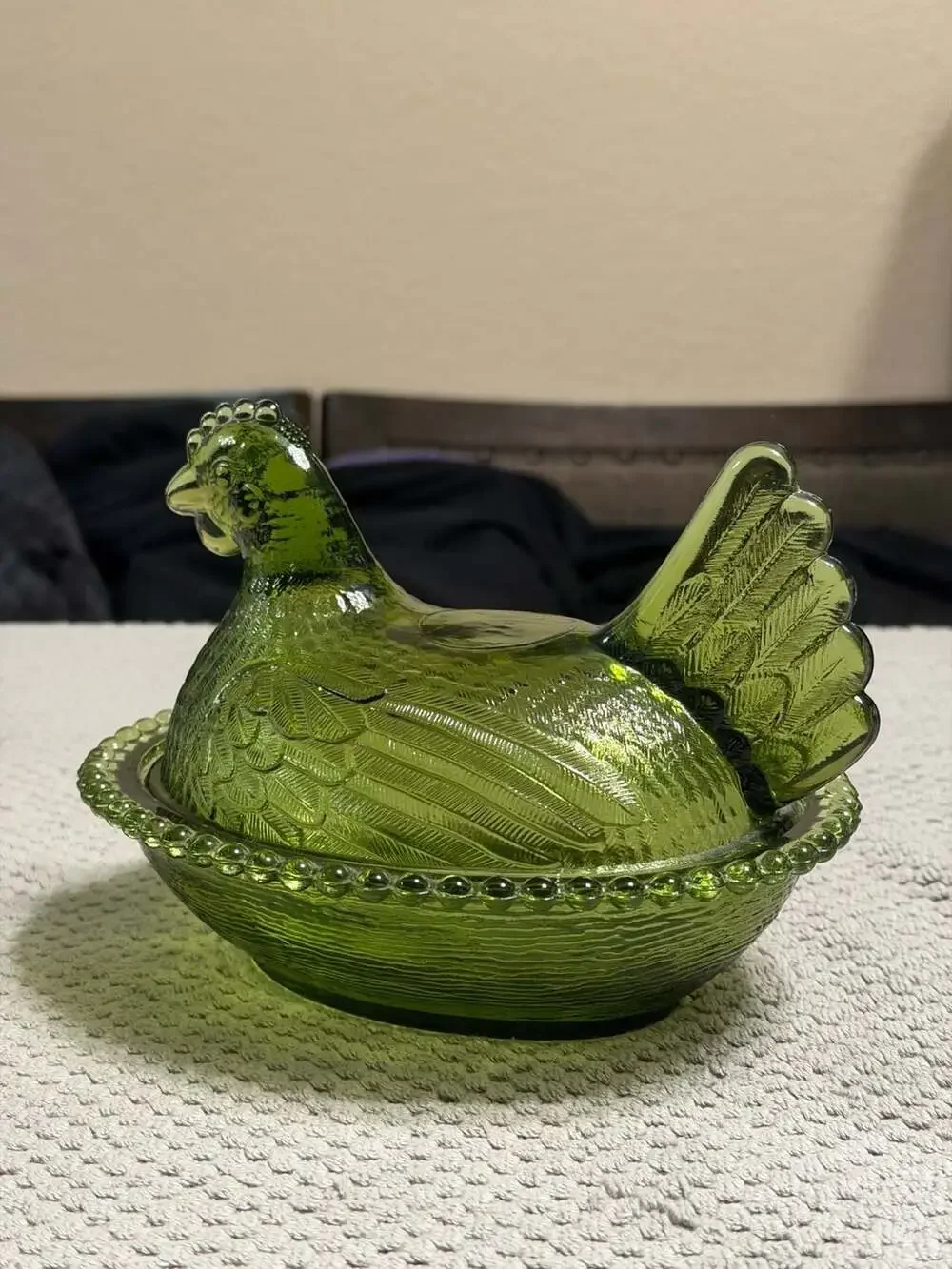 Vintage Indiana Green Glass Hen on Nest Dish w/ Lid Oval Beaded Base